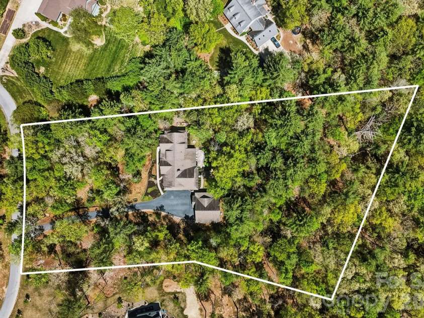 31 Ashbrook Meadows, Fletcher, NC 28732.  MLS# CAR4374375, YatesRealty ID 48210. 