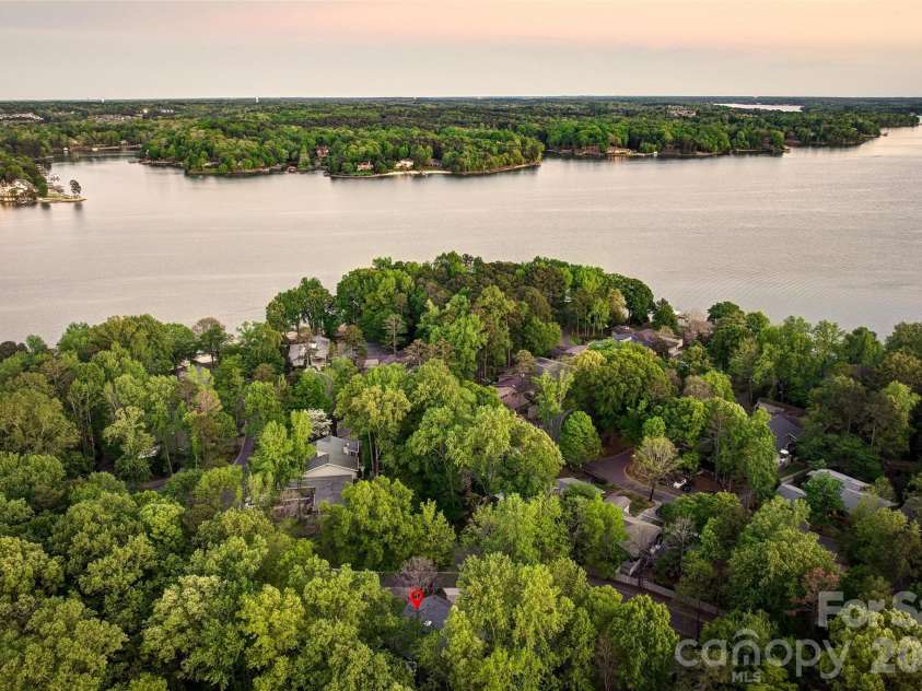 3 King Haigler Chase Road, Lake Wylie, SC 29710.  MLS# CAR4412549, YatesRealty ID 48211. 