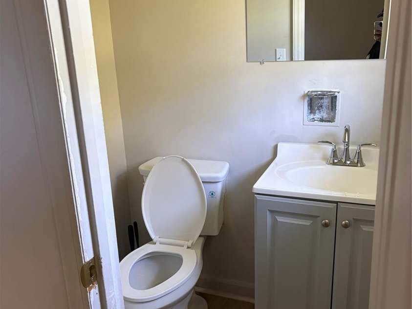 1245 Pondella Drive, Charlotte, NC 28213.  MLS# CAR4420593, YatesRealty ID 48212. 