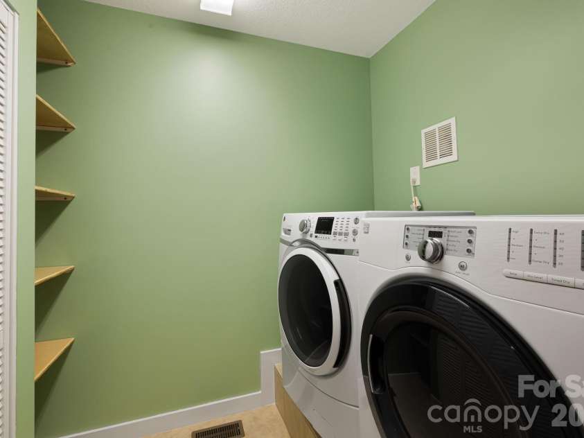 22 Wild Violet Lane, Arden, NC 28704.  MLS# CAR4420255, YatesRealty ID 48214. 