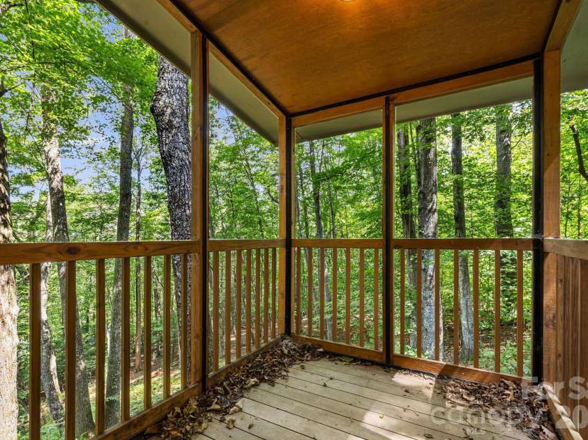 22 Wild Violet Lane, Arden, NC 28704.  MLS# CAR4420255, YatesRealty ID 48214. 