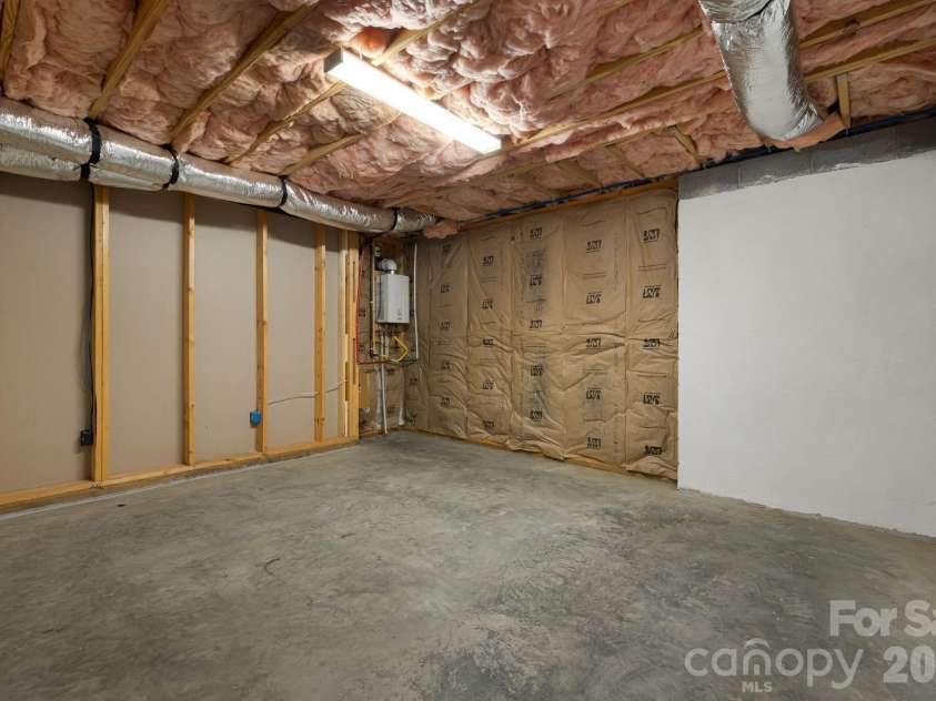 22 Wild Violet Lane, Arden, NC 28704.  MLS# CAR4420255, YatesRealty ID 48214. 