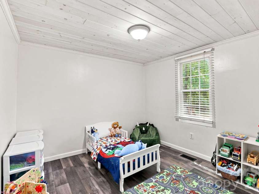 4436 Shiloh Unity Road, Lancaster, SC 29720.  MLS# CAR4420361, YatesRealty ID 48215. Cute secondary bedroom
