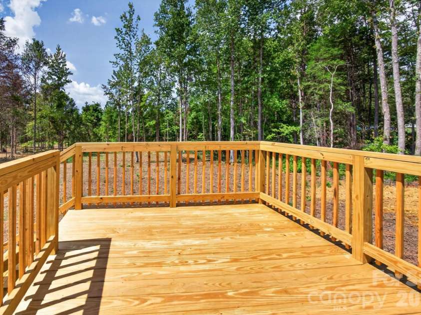 445 Kindley Road, Thomasville, NC 27360.  MLS# CAR4420604, YatesRealty ID 48219. 