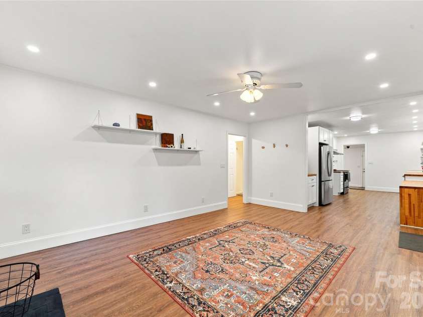 8008 Chapman Street, Charlotte, NC 28216.  MLS# CAR4420578, YatesRealty ID 48220. 