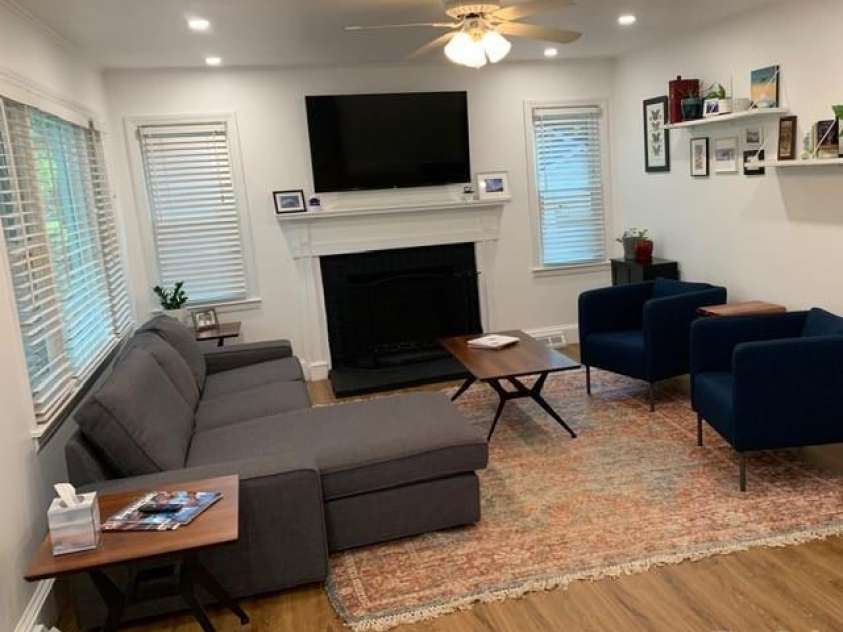 8008 Chapman Street, Charlotte, NC 28216.  MLS# CAR4420578, YatesRealty ID 48220. 