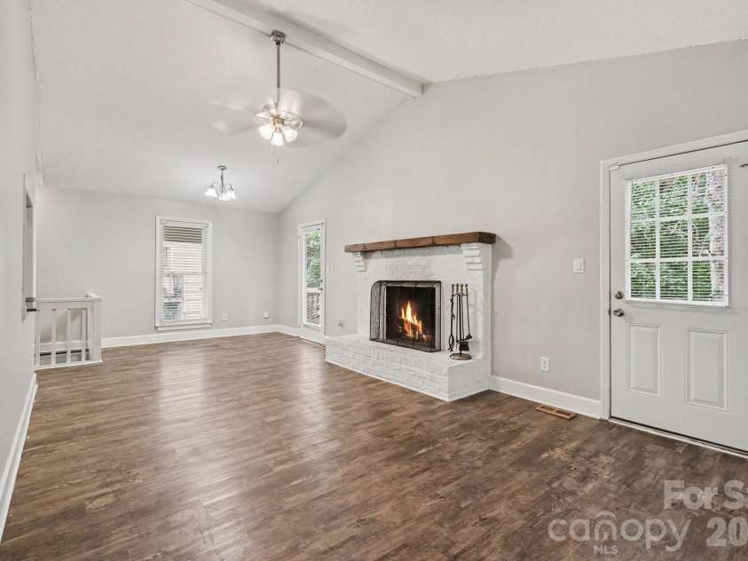 8163 Walnut Creek Lane, Charlotte, NC 28227.  MLS# CAR4418809, YatesRealty ID 48221. 