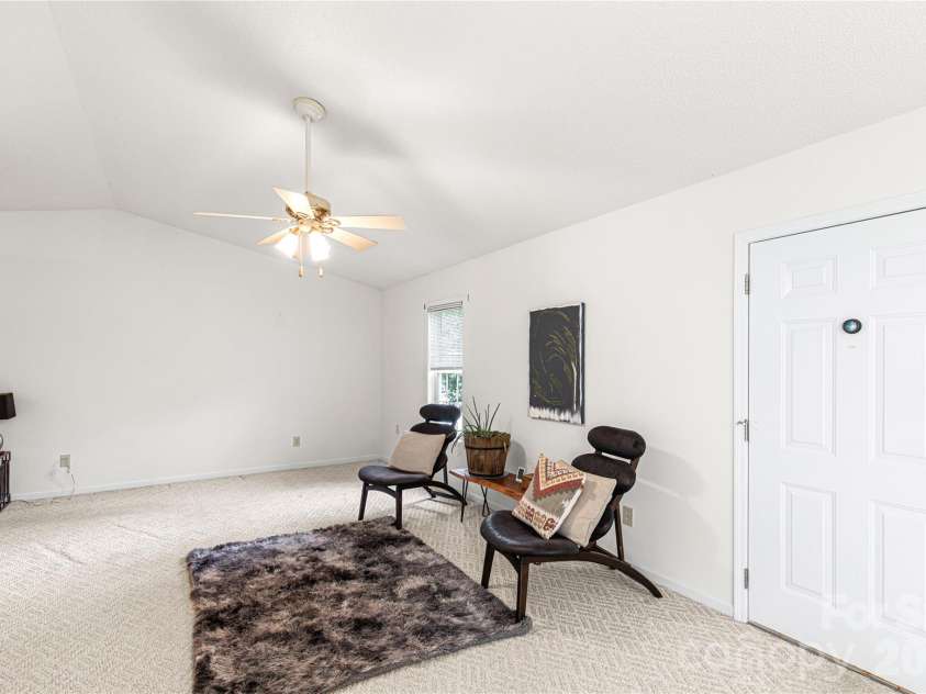 607 Helms Drive, Lowell, NC 28098.  MLS# CAR4419669, YatesRealty ID 48228. 