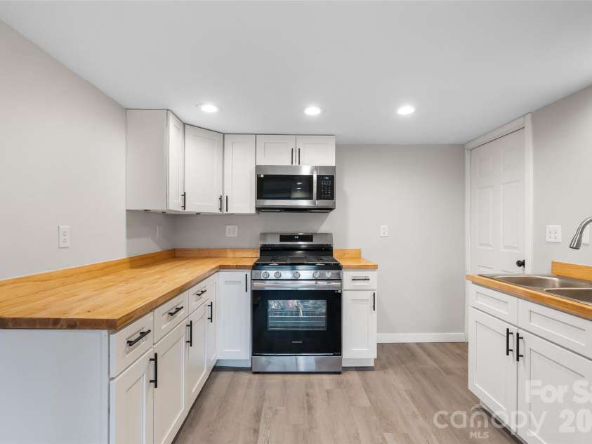 2383 Dutch Cove Road, Canton, NC 28716.  MLS# CAR4420281, YatesRealty ID 48229. 