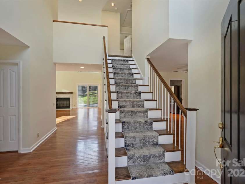 12724 Cliffcreek Drive, Huntersville, NC 28078.  MLS# CAR4223582, YatesRealty ID 4823. 