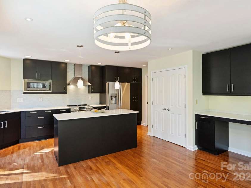 12724 Cliffcreek Drive, Huntersville, NC 28078.  MLS# CAR4223582, YatesRealty ID 4823. 