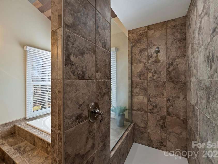12724 Cliffcreek Drive, Huntersville, NC 28078.  MLS# CAR4223582, YatesRealty ID 4823. 