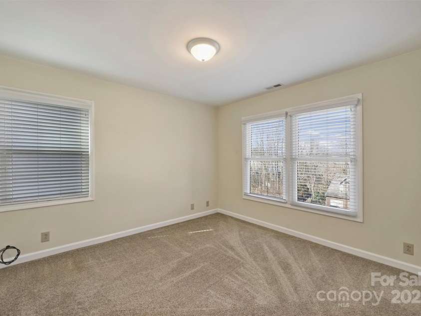12724 Cliffcreek Drive, Huntersville, NC 28078.  MLS# CAR4223582, YatesRealty ID 4823. 