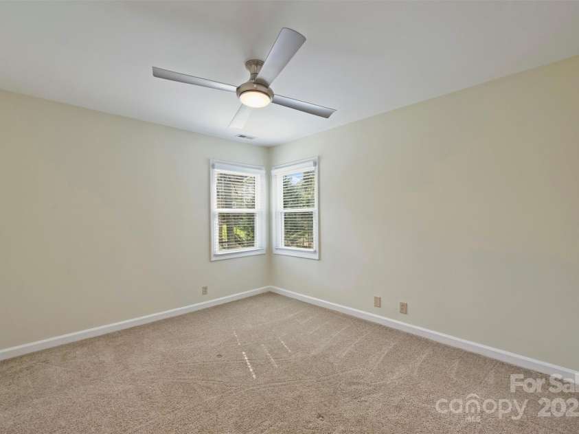 12724 Cliffcreek Drive, Huntersville, NC 28078.  MLS# CAR4223582, YatesRealty ID 4823. 