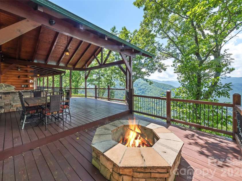 463 Walela Trail, Maggie Valley, NC 28751.  MLS# CAR4420283, YatesRealty ID 48230. 