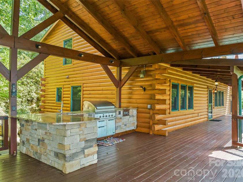 463 Walela Trail, Maggie Valley, NC 28751.  MLS# CAR4420283, YatesRealty ID 48230. 