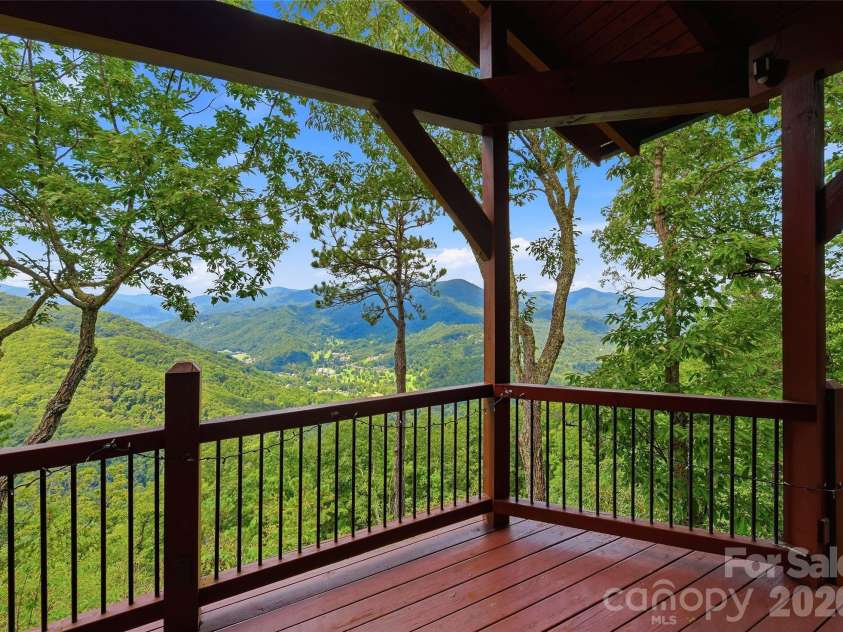 463 Walela Trail, Maggie Valley, NC 28751.  MLS# CAR4420283, YatesRealty ID 48230. 