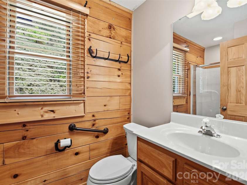 463 Walela Trail, Maggie Valley, NC 28751.  MLS# CAR4420283, YatesRealty ID 48230. 