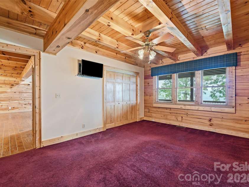 463 Walela Trail, Maggie Valley, NC 28751.  MLS# CAR4420283, YatesRealty ID 48230. 