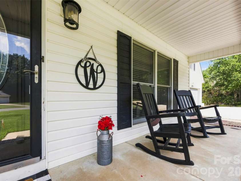 110 Crystal Brook Drive, Kings Mountain, NC 28086.  MLS# CAR4420505, YatesRealty ID 48231. 