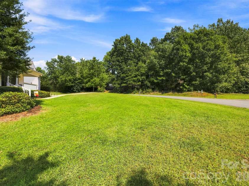 110 Crystal Brook Drive, Kings Mountain, NC 28086.  MLS# CAR4420505, YatesRealty ID 48231. 