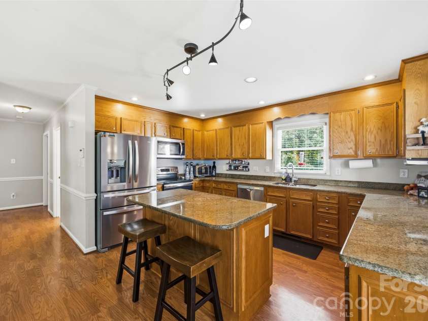 110 Crystal Brook Drive, Kings Mountain, NC 28086.  MLS# CAR4420505, YatesRealty ID 48231. 