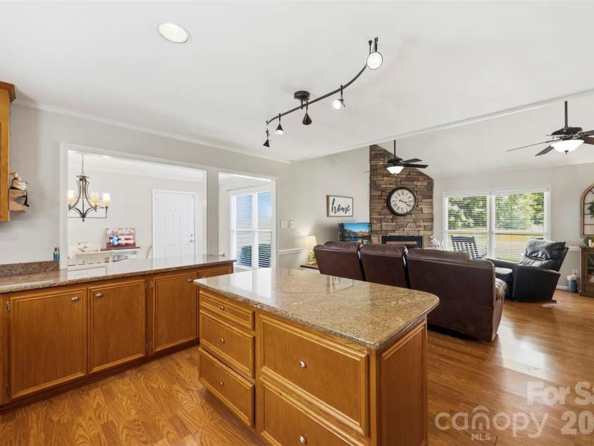 110 Crystal Brook Drive, Kings Mountain, NC 28086.  MLS# CAR4420505, YatesRealty ID 48231. 