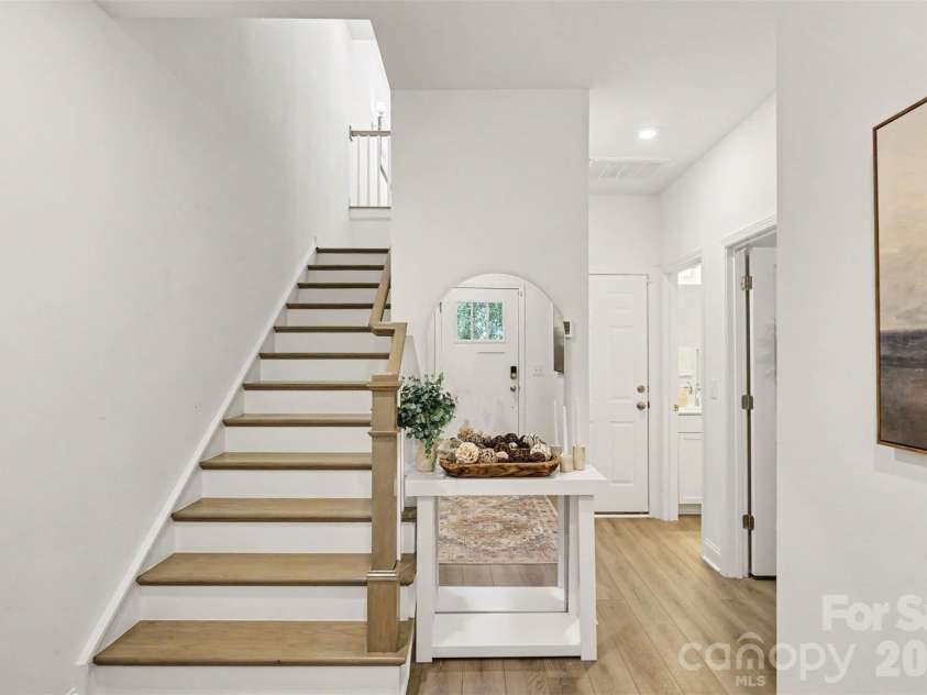 14038 Felix Lane, Charlotte, NC 28277.  MLS# CAR4431081, YatesRealty ID 48232. 