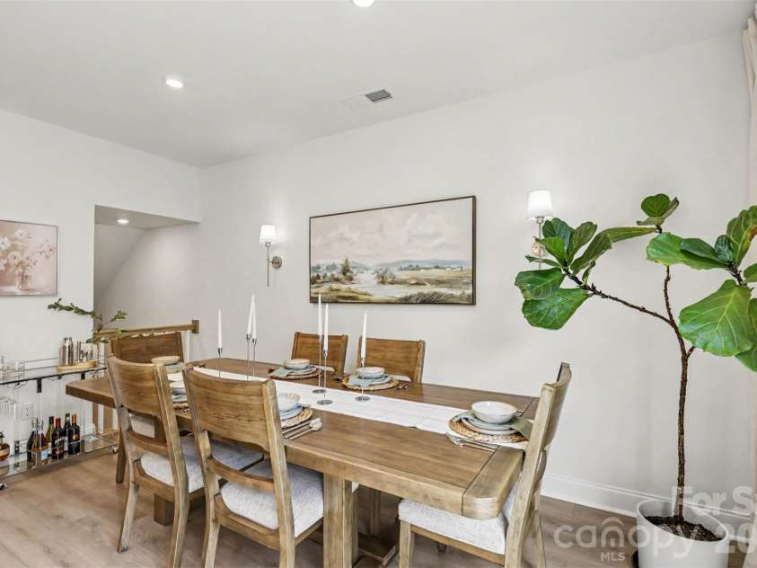 14038 Felix Lane, Charlotte, NC 28277.  MLS# CAR4431081, YatesRealty ID 48232. 