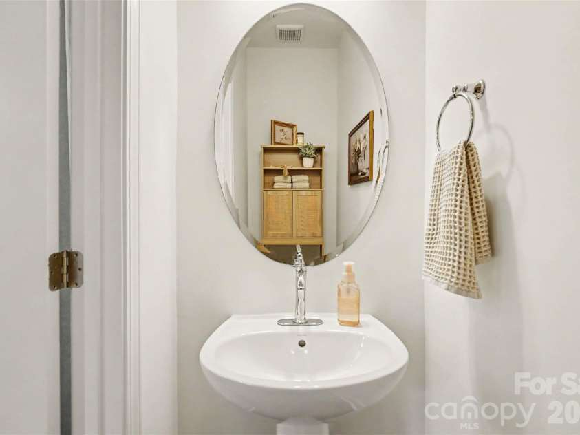 14038 Felix Lane, Charlotte, NC 28277.  MLS# CAR4431081, YatesRealty ID 48232. 