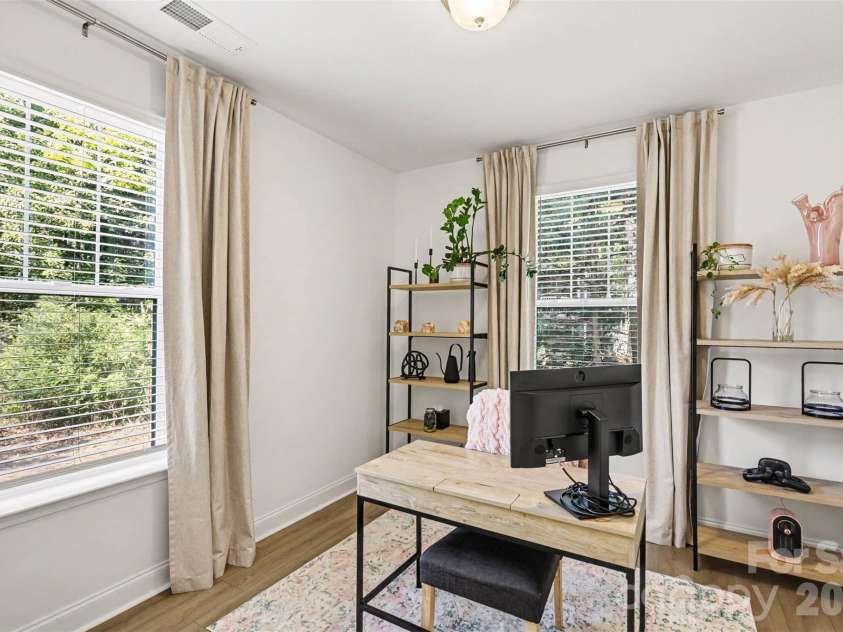 14038 Felix Lane, Charlotte, NC 28277.  MLS# CAR4431081, YatesRealty ID 48232. 