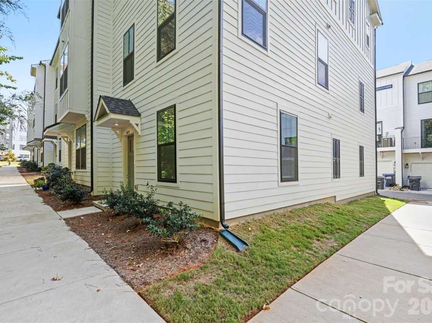 14038 Felix Lane, Charlotte, NC 28277.  MLS# CAR4431081, YatesRealty ID 48232. 