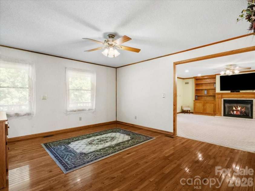 299 Mcdowell Lane, Burnsville, NC 28714.  MLS# CAR4420627, YatesRealty ID 48233. 