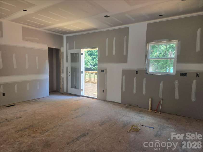 2850 Leonard Road, Lexington, NC 27295.  MLS# CAR4420648, YatesRealty ID 48234. 