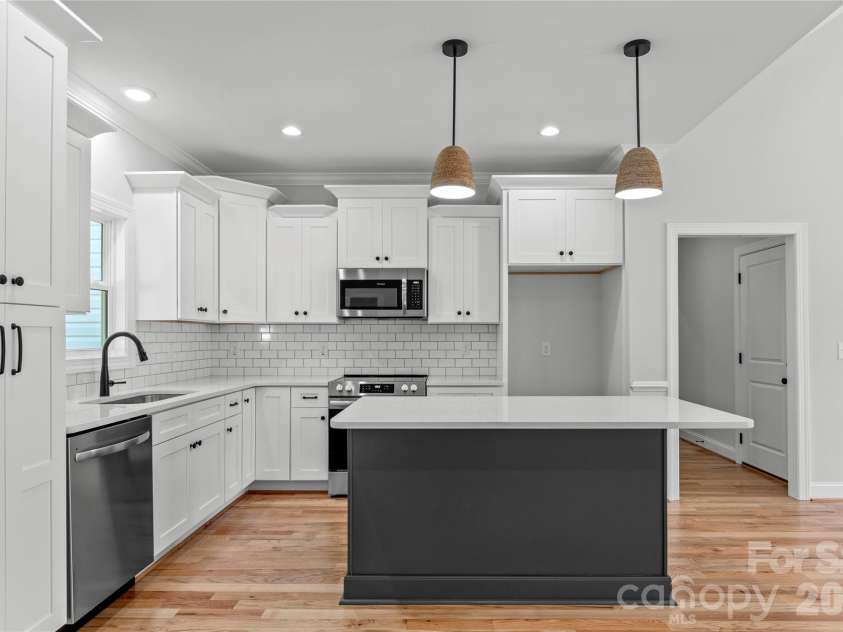 2850 Leonard Road, Lexington, NC 27295.  MLS# CAR4420648, YatesRealty ID 48234. 
