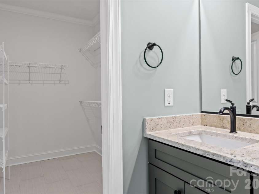 2850 Leonard Road, Lexington, NC 27295.  MLS# CAR4420648, YatesRealty ID 48234. 