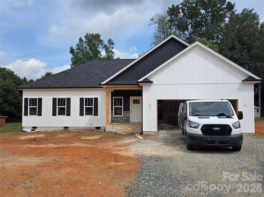 2850 Leonard Road, Lexington, NC 27295.  MLS# CAR4420648, YatesRealty ID 48234. 