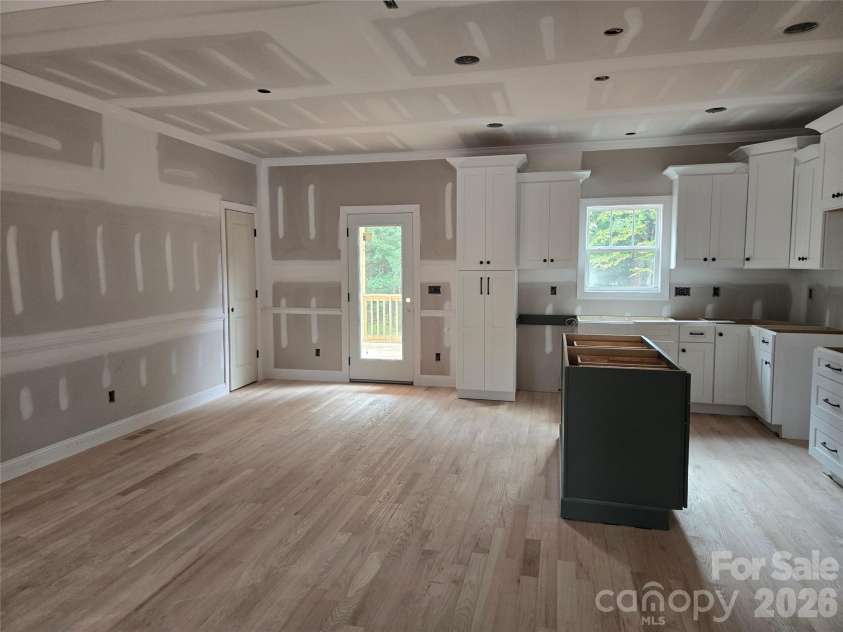 2850 Leonard Road, Lexington, NC 27295.  MLS# CAR4420648, YatesRealty ID 48234. 
