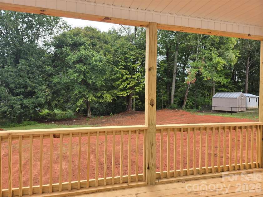 2850 Leonard Road, Lexington, NC 27295.  MLS# CAR4420648, YatesRealty ID 48234. 