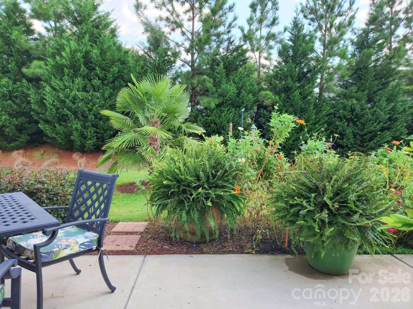 7106 Overjoyed Crossing, Charlotte, NC 28215.  MLS# CAR4417252, YatesRealty ID 48236. 