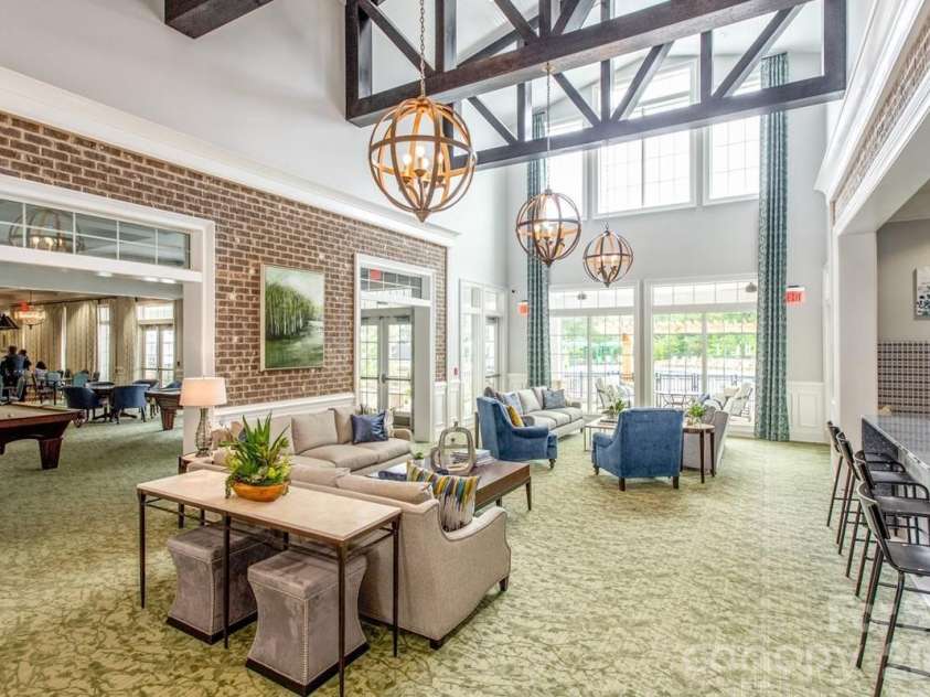 7106 Overjoyed Crossing, Charlotte, NC 28215.  MLS# CAR4417252, YatesRealty ID 48236. 
