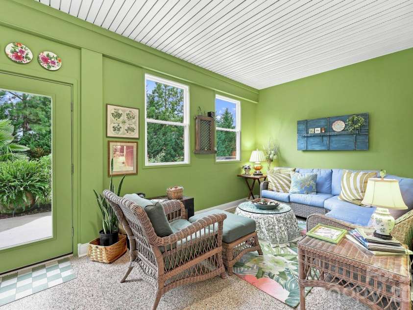 7106 Overjoyed Crossing, Charlotte, NC 28215.  MLS# CAR4417252, YatesRealty ID 48236. 