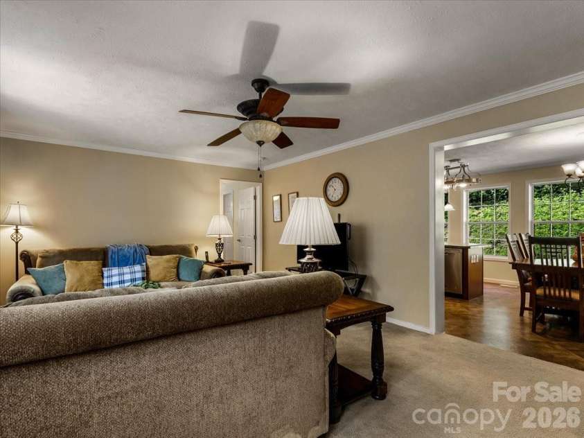195 Banjo Branch Road, Burnsville, NC 28714.  MLS# CAR4420651, YatesRealty ID 48237. 