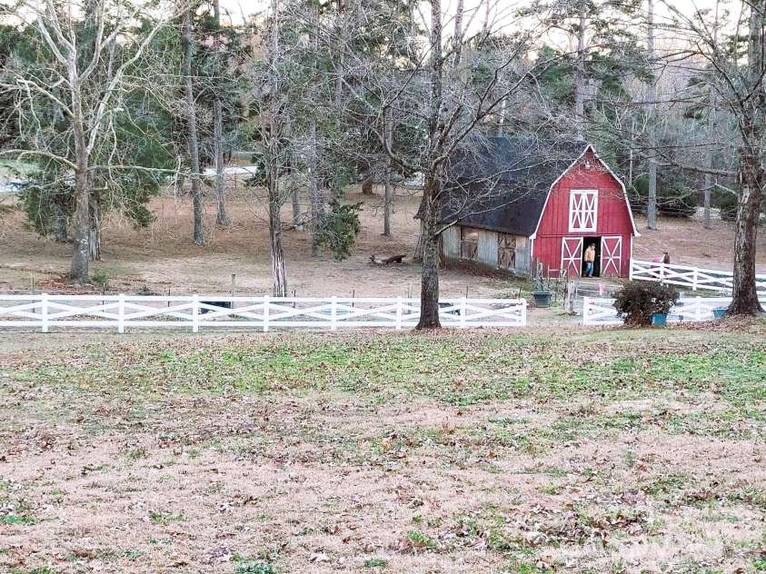 1753 Smith Farm Road, Lexington, NC 27292.  MLS# CAR4420609, YatesRealty ID 48238. 