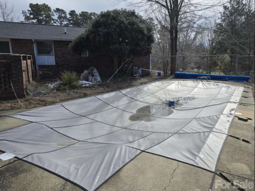 1753 Smith Farm Road, Lexington, NC 27292.  MLS# CAR4420609, YatesRealty ID 48238. 