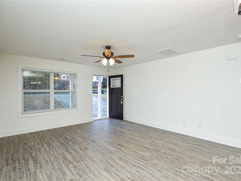 419 Alexander Avenue, Morganton, NC 28655.  MLS# CAR4224930, YatesRealty ID 4824. 