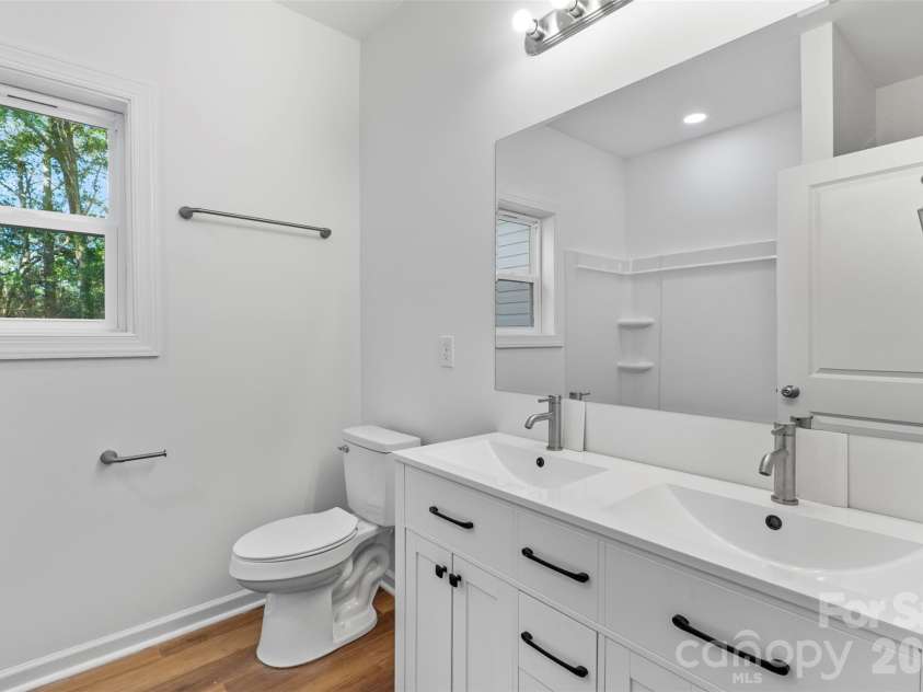 921 & 927 Prescott Road, Columbia, SC 29203.  MLS# CAR4420662, YatesRealty ID 48240. 