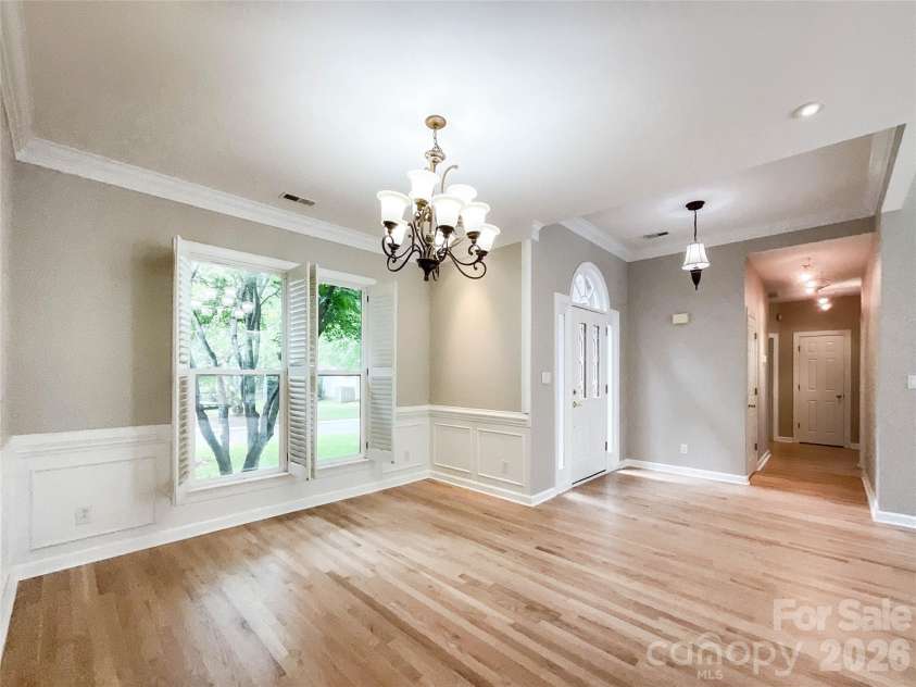 7000 Royce Court, Charlotte, NC 28277.  MLS# CAR4420656, YatesRealty ID 48241. Formal Dinning Area