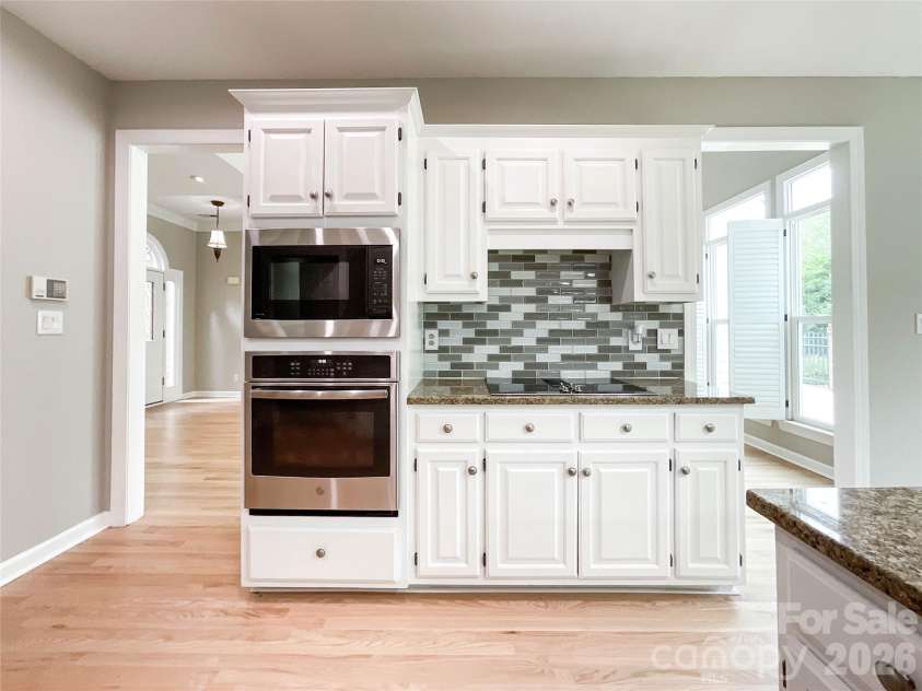 7000 Royce Court, Charlotte, NC 28277.  MLS# CAR4420656, YatesRealty ID 48241. Kitchen