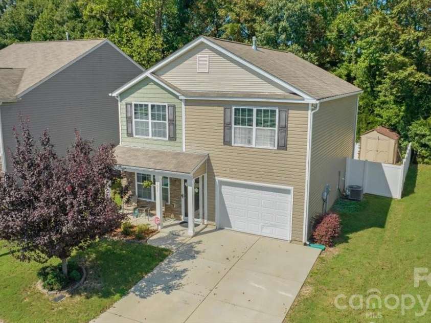 1057 Bolivia Drive, Gastonia, NC 28054.  MLS# CAR4420557, YatesRealty ID 48242. 
